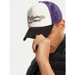 Czapka z daszkiem New Era. Fioletowe czapki z daszkiem New Era, bez wzorów. Za 99.99 zł.