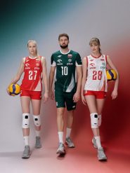 4F Koszulka meczowa replika męska 4F x Polska Siatkówka - zielona M. Zielone t-shirty 4F, m, bez wzorów, z dzianiny, bez kołnierzyka, bez ramiączek. Za 199.99 zł.