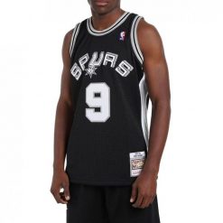 Koszulka męska do koszykówki Mitchell & NBA San Antonio Spurs Spurs Tony Parker. Czarne t-shirty sportowe Mitchell & Ness, bez wzorów, bez ramiączek, do koszykówki. Za 509.00 zł.