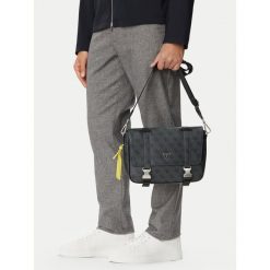 Saszetka Guess. Szare saszetki i nerki Guess, z aplikacjami. Za 494.99 zł.