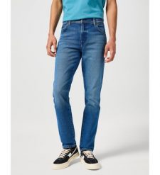 WRANGLER MĘSKIE SPODNIE JEANSOWE TEXAS SLIM RAINDROP 112355028 W12S017418. Niebieskie jeansy Wrangler, l. Za 229.99 zł.