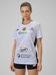 4F Koszulka meczowa replika domowa z sezonu 2025/26 uniseks 4F x Sokół & Hagric Mogilno - czarna M. Czarne t-shirty 4F, m, bez wzorów, z materiału, bez kołnierzyka, bez ramiączek. Za 149.99 zł.