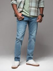 Męskie klasyczne przecierane jeansy REGULAR FIT – jasnoniebieskie V2 - Rozmiar: M. Niebieskie sztyblety Ombre Clothing, bez wzorów, z bawełny, bez obcasa, bez zapięcia. W wyprzedaży za 139.99 zł.