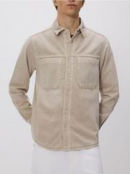 Jeansowa koszula regular fit - beżowy. Brązowe koszule Reserved, l, bez wzorów, z bawełny, bez kołnierzyka, bez ramiączek. Za 159.99 zł.