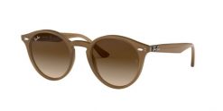 Okulary przeciwsłoneczne Ray-Ban RB2180. Brązowe okulary przeciwsłoneczne Ray-Ban, okrągłe. Za 579.99 zł.