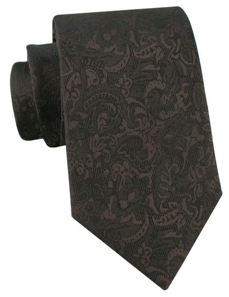 Elegancki Krawat Chattier - Czekoladowy Brąz w Kwiaty. Brązowe krawaty i muchy Chattier, bez wzorów, z tkaniny. Za 55.00 zł.