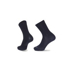 Skarpety trekkingowe Ultralight Crew NGEV01. Czarne skarpety NA GIEAN, bez wzorów, z wełny. Za 49.99 zł.