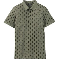 Shirt polo z nadrukiem Regular Fit bonprix oliwkowy z nadrukiem. Koszulki polo bonprix, z nadrukiem, polo. Za 54.99 zł.
