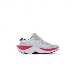 Buty do biegania Fila Shocket. Białe buty do biegania Fila, bez wzorów, z materiału, bez zapięcia, do biegania. Za 403.00 zł.