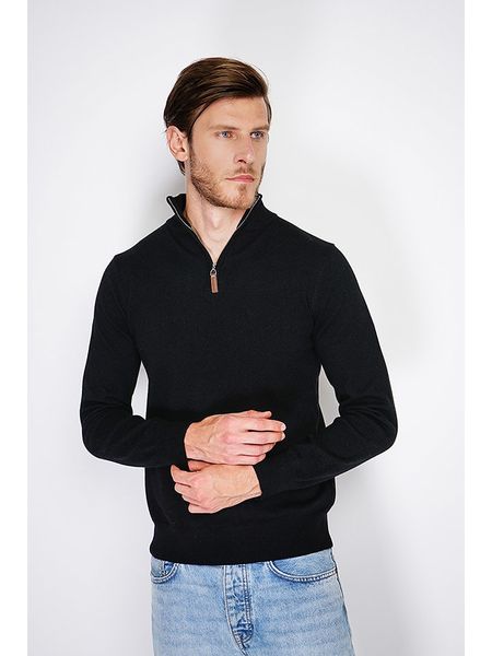 William de Faye Sweter w kolorze czarnym rozmiar: 46. Czarne swetry nierozpinane William de Faye, bez wzorów, z kaszmiru, bez kołnierzyka, bez ramiączek. Za 191.88 zł.