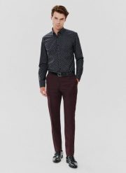 PAKO LORENTE – Spodnie garniturowe w kolorze burgundowym. Czerwone eleganckie spodnie Pako Lorente, z poliesteru, eleganckie. Za 349.99 zł.