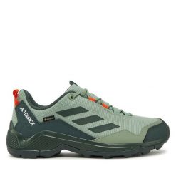 Trekkingi adidas. Zielone buty trekkingowe Adidas, bez wzorów, z gore-texu, bez zapięcia. Za 399.99 zł.