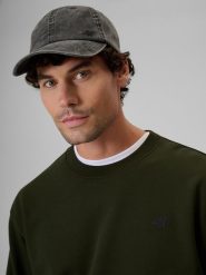 4F Czapka z daszkiem strapback męska - czarna S/M (58cm). Czarne czapki z daszkiem 4F, bez wzorów, z bawełny. Za 69.99 zł.