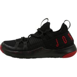 Jordan TRAINER PRO Obuwie do koszykówki black/gym red. Buty do koszykówki marki Jordan. W wyprzedaży za 356.15 zł.
