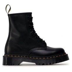 Glany Dr. Martens. Czarne trapery Dr. Martens, bez zapięcia. Za 649.99 zł.