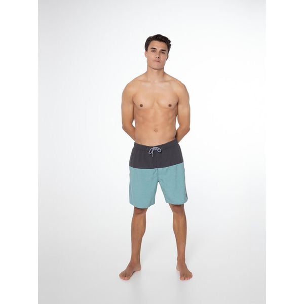 Szorty kąpielowe męskie Protest PRTBOYDIN. Niebieskie kąpielówki Protest, m, bez wzorów, krótkie. W wyprzedaży za 159.90 zł.