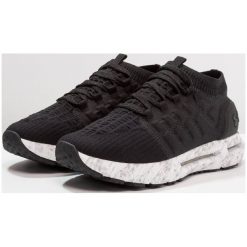 Under Armour HOVR PHANTOM LOW Obuwie do biegania treningowe black/white. Buty do biegania marki Under Armour, z materiału. W wyprzedaży za 471.20 zł.