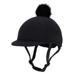 Czapka na kask jeździecki QHP Glitter. Czarne czapki z daszkiem QHP, bez wzorów, z elastanu. Za 133.00 zł.