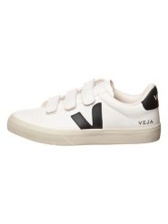 Veja Skórzane sneakersy "Recife" w kolorze biało-czarnym rozmiar: 44. Białe buty sportowe casual Veja, bez wzorów, bez zapięcia. Za 408.49 zł.