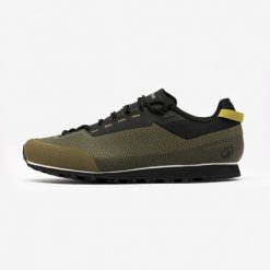 Buty turystyczne męskie Arpenaz 500 Revival Technical. Czarne buty trekkingowe QUECHUA, bez wzorów, z kauczuku, bez zapięcia, trekkingowe. Za 269.99 zł.