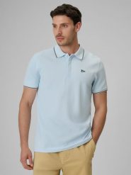 4F Koszulka polo regular męska - niebieska S. Niebieskie koszulki polo 4F, m, bez wzorów, z bawełny, bez kołnierzyka, bez ramiączek. Za 99.99 zł.