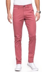 WRANGLER SPODNIE MĘSKIE CHINO BRICK RED W16LHE68G 112127313. Czerwone eleganckie spodnie Wrangler, l, z materiału. W wyprzedaży za 99.99 zł.