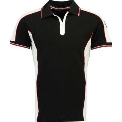 Koszulka polo w kolorze czarnym. Czarne koszulki polo sportowe marki Stone Goose, z aplikacjami, z bawełny, bez kołnierzyka, bez ramiączek. W wyprzedaży za 98.95 zł.