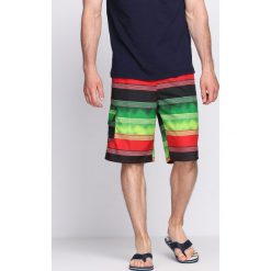 Zielono-Czerwone Szorty Feels So Good. Odzież kąpielowa marki Born2be. Za 39.99 zł.