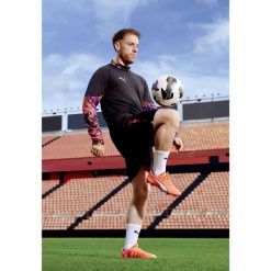 Męskie szorty piłkarskie IndividualCUP PUMA Black. Czarne szorty Puma, m, bez wzorów, klasyczne, z standardowym stanem. W wyprzedaży za 119.00 zł.