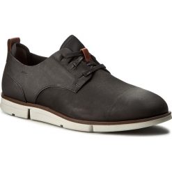 Półbuty CLARKS - Trigen LAce 261238427 Black Nubuck. Eleganckie półbuty marki Clarks. W wyprzedaży za 299.00 zł.