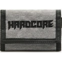 Materiałowy portfel z napisem Hardcore - Jasny szary. Portfele marki House. Za 39.99 zł.