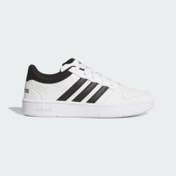 Buty HOOPS CLASSIC. Białe buty do koszykówki Adidas, bez zapięcia, do koszykówki. Za 279.00 zł.