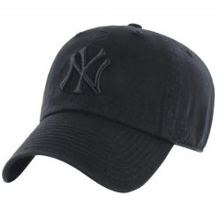 Czapka z daszkiem męska New York Yankees MLB Clean Up Cap. Czarne czapki z daszkiem 47 Brand, bez wzorów, z bawełny. Za 169.50 zł.