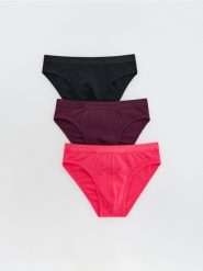 Slipy 3 pack - intensywny róż. Czerwone slipki Reserved, l, bez wzorów. W wyprzedaży za 45.99 zł.