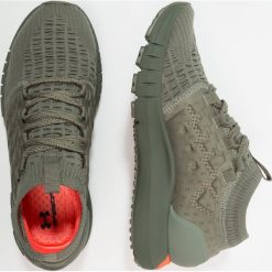 Under Armour HOVR PHANTOM LOW Obuwie do biegania treningowe olive. Buty treningowe marki Under Armour, z materiału. Za 589.00 zł.