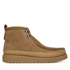 Kozaki Clarks. Brązowe kozaki Clarks, bez wzorów, bez obcasa, bez zapięcia. Za 609.99 zł.