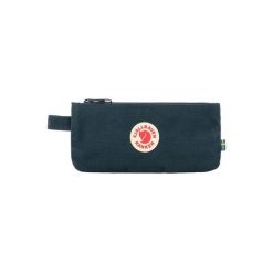 Piórnik Fjallraven Kanken Pen Case - navy. Niebieskie buty trekkingowe Fjällräven, bez wzorów, bez zapięcia. Za 130.99 zł.