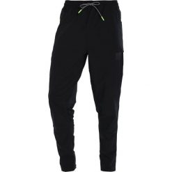 Superdry TRAINING STRETCH JOGGER Spodnie treningowe black. Joggery i bojówki marki Superdry. Za 299.00 zł.