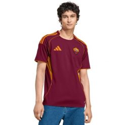 Koszulka męska adidas AS Roma 25/26 Home bordowa JP4184. Czerwone t-shirty sportowe Adidas, bez wzorów, bez ramiączek, do piłki nożnej. Za 379.00 zł.