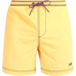 Napapijri VILLA Szorty kąpielowe summer yellow. Kąpielówki marki Napapijri, m, z materiału. W wyprzedaży za 183.20 zł.