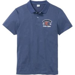 Shirt polo z nadrukiem bonprix indygo. Koszulki polo bonprix. Za 44.99 zł.