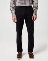 MESKIE SPODNIE WRANGLER REGULAR CHINO BLACK 112371029. Czarne eleganckie spodnie Wrangler, l, z materiału. Za 219.99 zł.