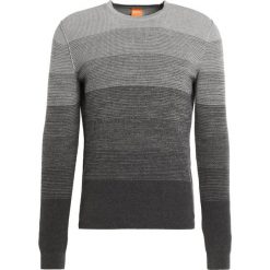 BOSS CASUAL AKATRUSCO Sweter light/pastel grey. Swetry nierozpinane BOSS CASUAL. W wyprzedaży za 377.30 zł.