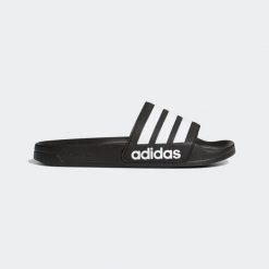 Sandały Mężczyzna Adidas Adilette czarny. Białe sandały Adidas, bez zapięcia. Za 200.00 zł.