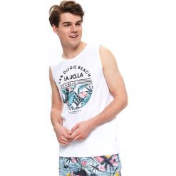 T-SHIRT BEZ RĘKAWÓW Z NADRUKIEM. Bezrękawniki TOP SECRET. Za 39.99 zł.