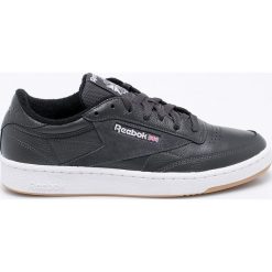 Reebok Classic - Buty Club C 85 Estl. Buty sportowe casual marki Reebok, z gumy, z okrągłym noskiem, na sznurówki. W wyprzedaży za 199.90 zł.