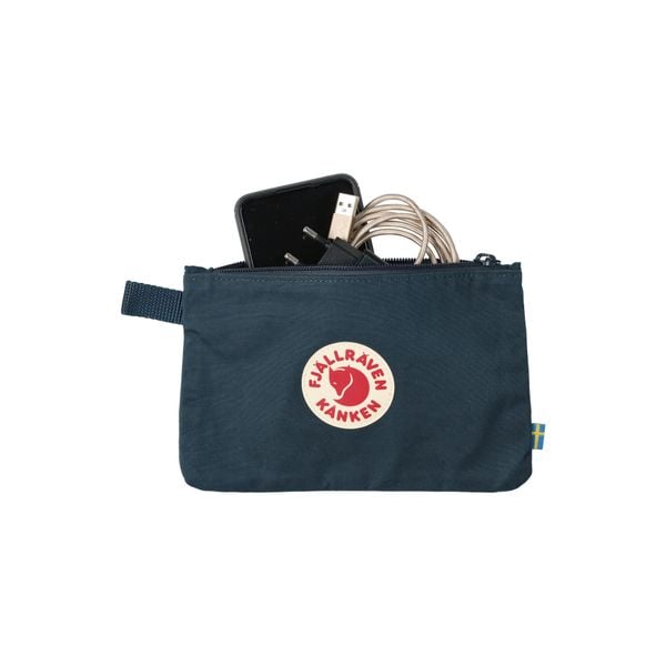 Saszetka Fjallraven Kanken Gear Pocket - navy. Niebieskie torby na ramię Fjällräven, bez wzorów, bez dodatków. Za 73.99 zł.