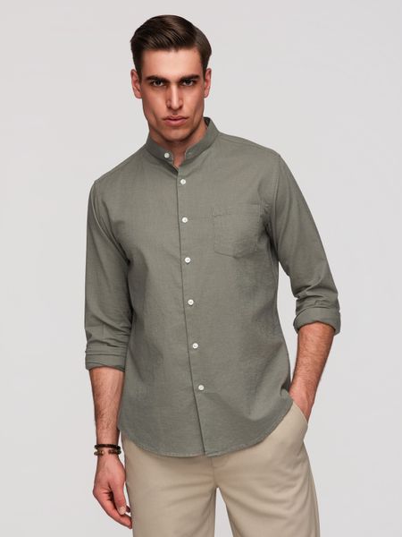 Męska koszula lniana ze stójką i kieszenią REGULAR FIT – khaki V6 - Rozmiar: M. Brązowe koszule Ombre Clothing, na lato, m, bez wzorów, z bawełny, bez kołnierzyka, bez ramiączek. Za 229.99 zł.
