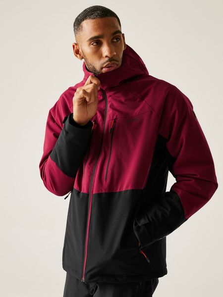 Regatta Kurtka przejściowa "Highton Stretch" w kolorze czerwono-czarnym rozmiar: 5XL. Czerwone kurtki Regatta, xl, bez wzorów, bez kaptura. Za 227.31 zł.