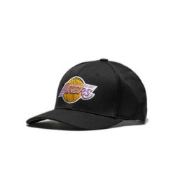 Czapka snapback klasyczna Los Angeles Lakers. Czarne czapki z daszkiem Mitchell & Ness, bez wzorów. Za 198.50 zł.